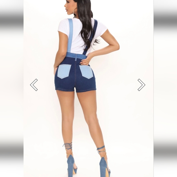 Super cute Fashion Nova denim shortalls - Picture 2 of 7